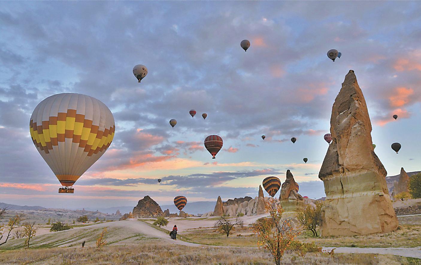 九游娱乐：出境游、中长线国内游领衔迎接最火黄金周(图3)