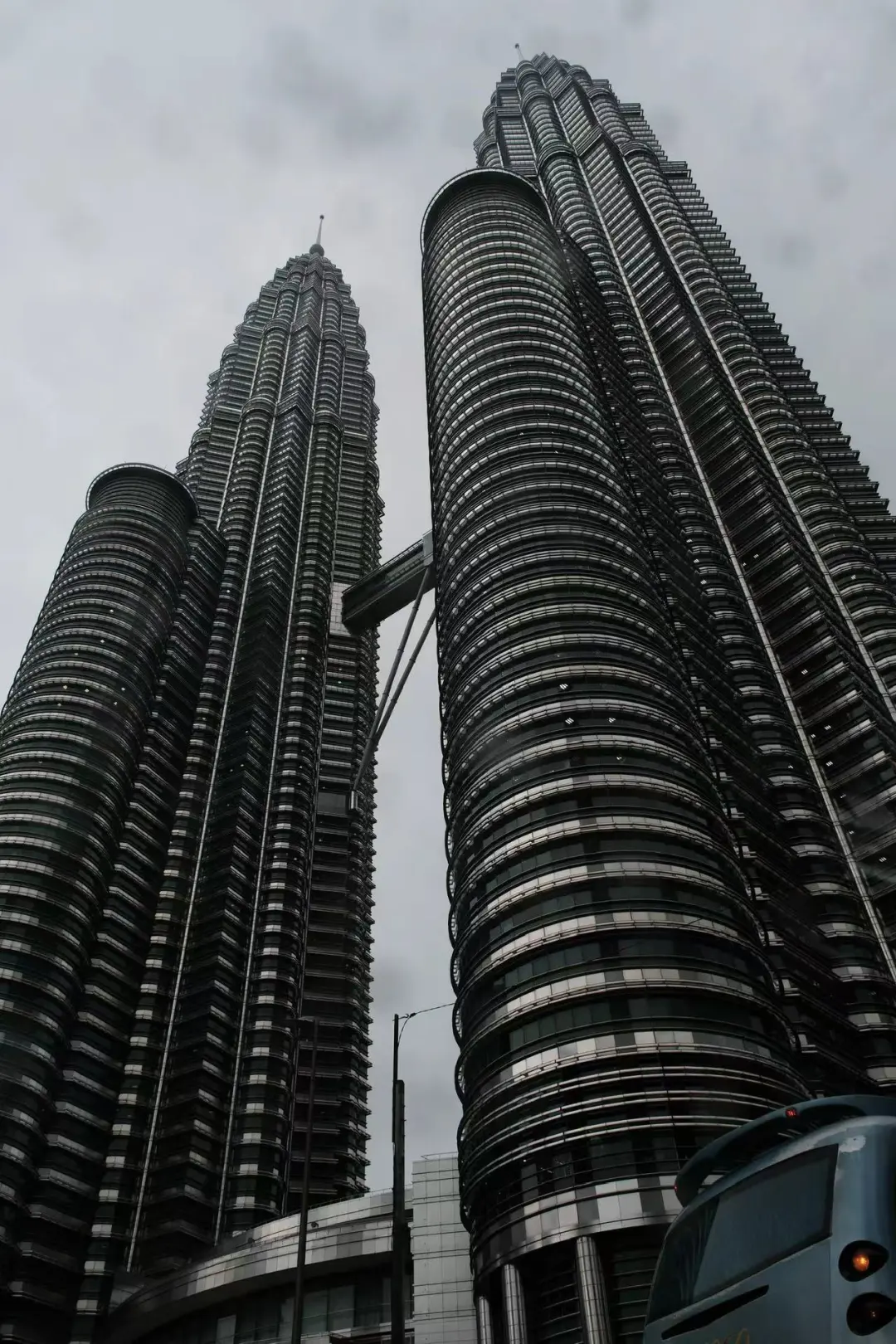 对于中国游客马来西亚网红店员给出了这个评价！