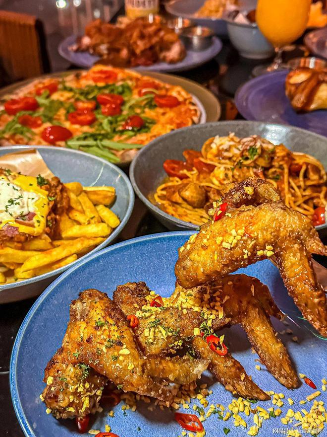 九游娱乐：武汉人必看！武汉到重庆旅游团报价大揭秘(图2)