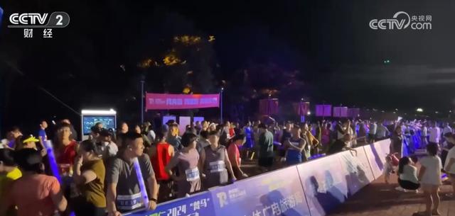 错峰游、“彩林游”持续保持高人气中国旅游市场“淡季不淡”尽显生机活力(图2)