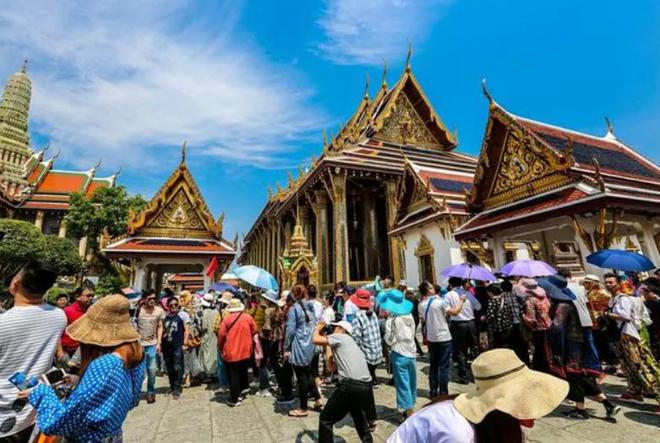 中国近三年前往泰国旅游人数对比：22年28万23年350万24年呢(图5)