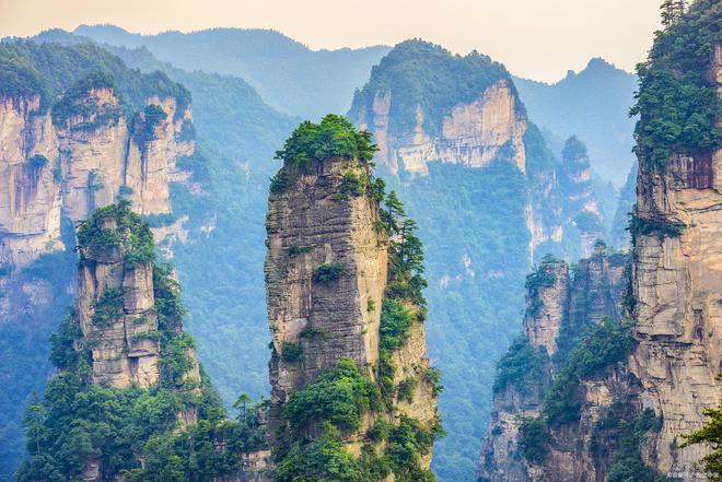 想去张家界旅游在哪儿找旅行社报团张家界本地旅行社跟团游报价(图2)