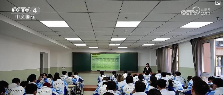 从“一季火”走向“四季热”“冰雪经济”成为经济增长新引擎(图3)