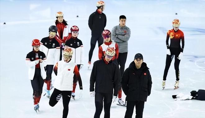 亚冬会收官！各国奖牌数差距：韩国45枚日本37枚中国呢？(图7)