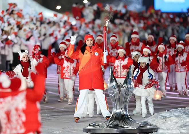 亚冬会收官！各国奖牌数差距：韩国45枚日本37枚中国呢？(图21)