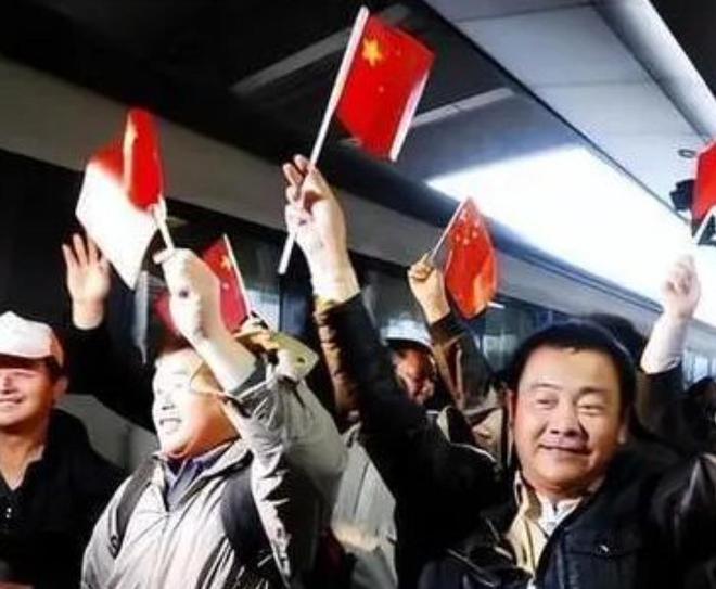 九游娱乐文化：当年为去日本有多拼命如今想回国哭得就有多惨！日籍华人陷困境(图7)