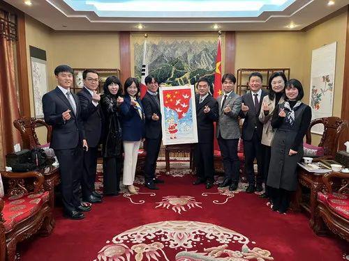 会员周报：房车批发出货量预计将在2024年达到35万辆；中国旅游研究院预测今年出境游人数为13亿人次