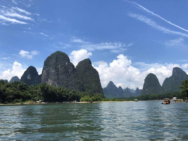 和朋友去广西旅游五天四夜报一个小包团多少钱?详细旅游攻略