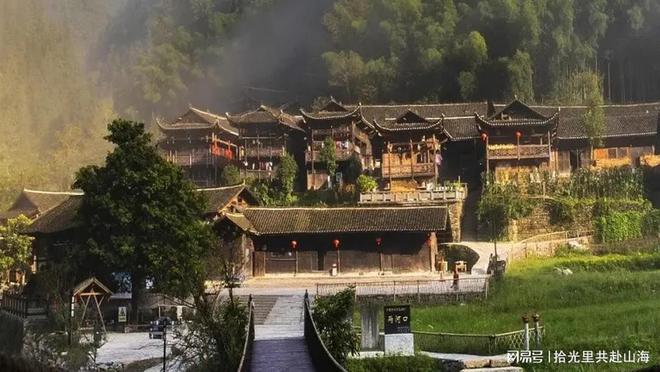 九游娱乐文化：恩施旅行社哪几家信誉高？这几家信誉高的旅行社闭眼冲！(图3)