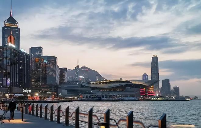 内地同胞趁五一长假到各地旅游说明中国抵抗美国高压有方(图3)