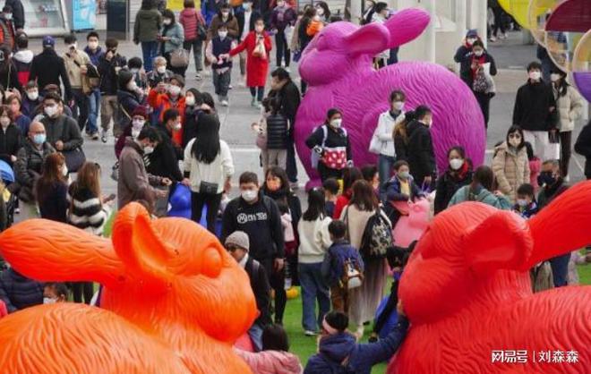 华人旅游团在美国遭到飞来横祸中使馆通报13人伤亡网友：活该(图14)