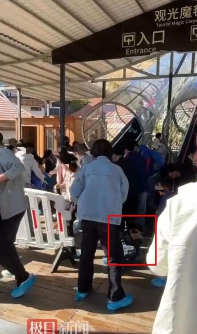 7死8伤华人旅游团美国遭遇车祸死者身份被扒现场画面曝光(图17)