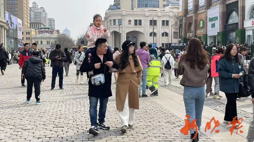 哈尔滨上榜“五一”十大国内热门旅游目的地！网友连吃啥都想好了(图4)