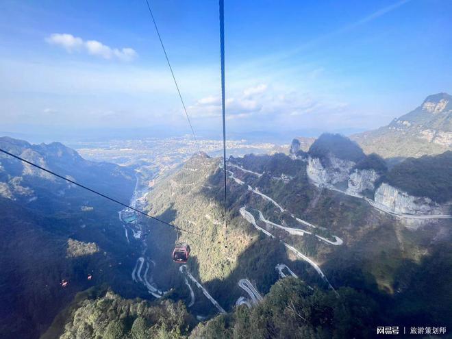 五个人去张家界旅游自驾车合适还是跟团？优缺点对比！(图2)