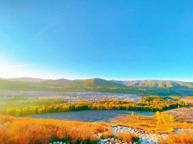 九游娱乐：去新疆旅行团7天6晚跟团价格多少钱新疆七日游参团报价明细(图4)