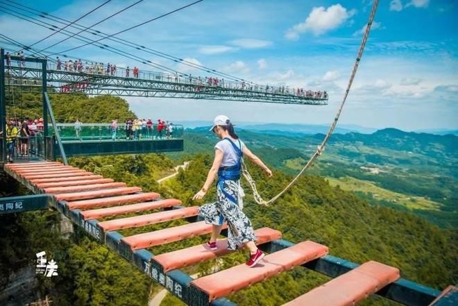 重庆跟团游五天四晚当地旅行社报价多少钱强烈推荐(图3)