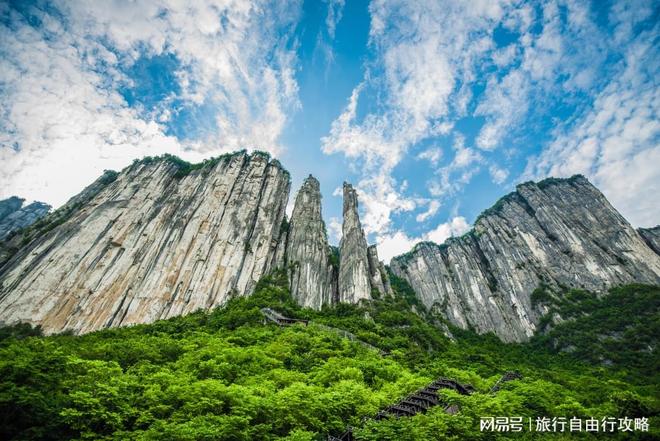 跟团去恩施旅游四天推荐行程攻略看完这篇攻略全明白(图1)
