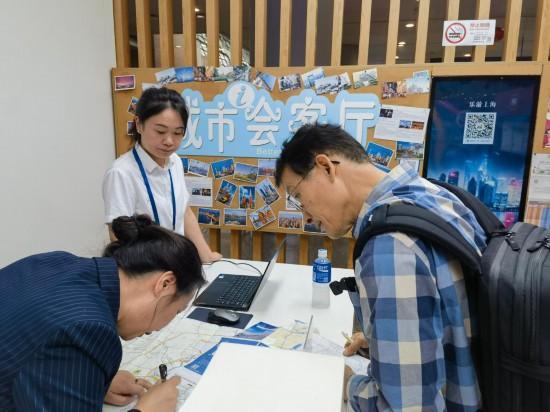 九游娱乐文化：免签政策推动中韩游客“双向奔赴”升温(图2)