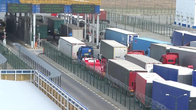 中国-中亚边境行：跨境自驾为中哈旅游年增添动力(图2)