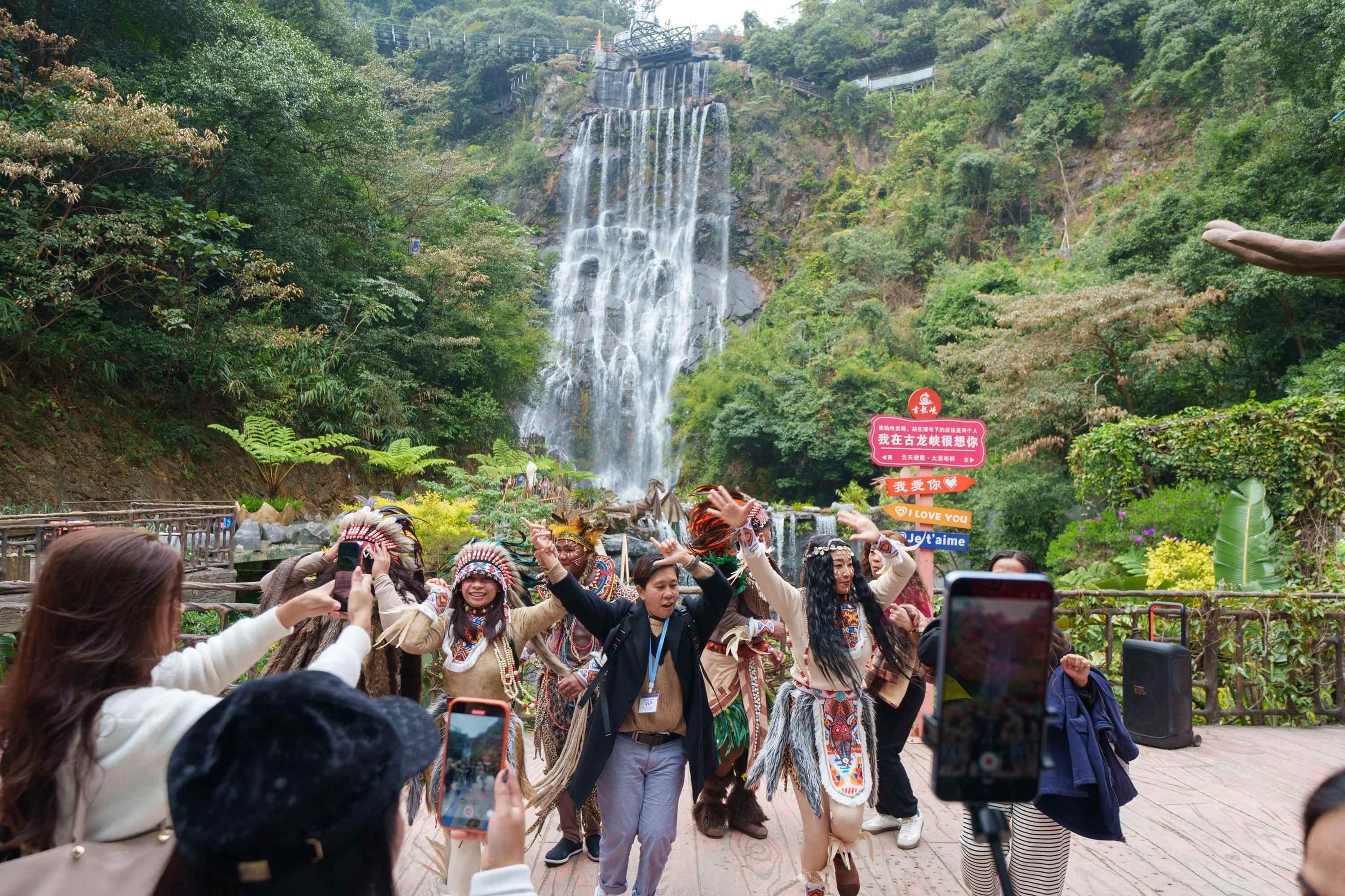 迎客17875万人次+旅游收入998亿元！2026年元旦假期广东文旅开门红(图4)