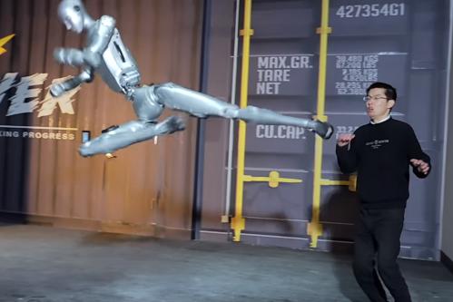 九游娱乐文化：旅游“搭子”提前离队行程谁买单？(图2)