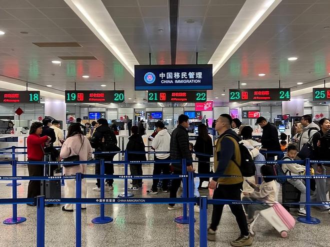 春节出境游人数破1800万！中国游客花钱方式大揭秘！(图1)