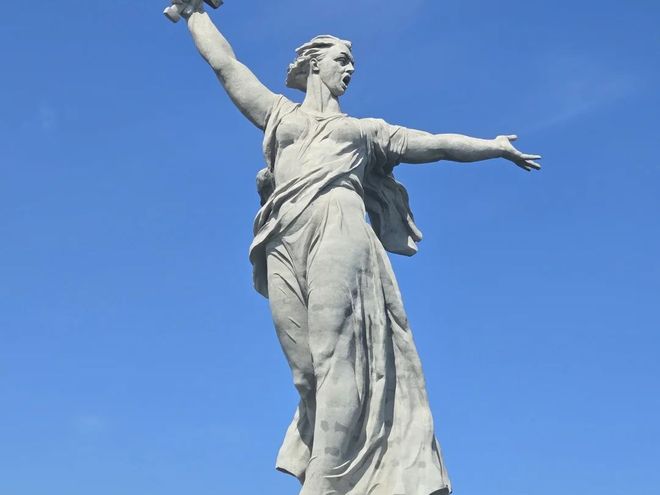 九游娱乐文化：俄罗斯全景报团找正规旅行社：莫斯科圣彼得堡贝加尔湖清明游推荐(图2)