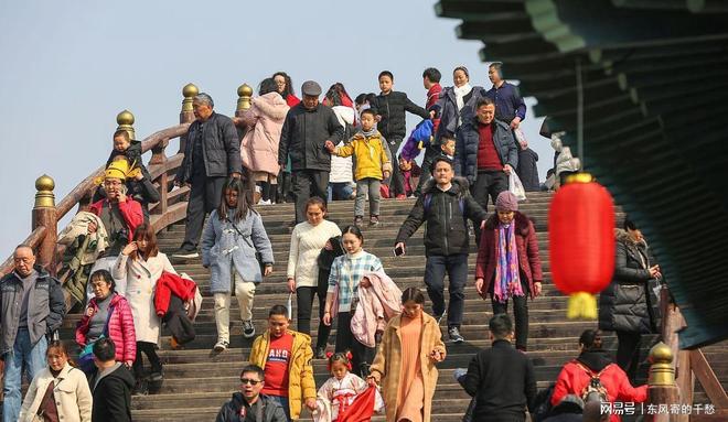 九游娱乐：1800万春节出境游：中国人不再为面子买单(图10)