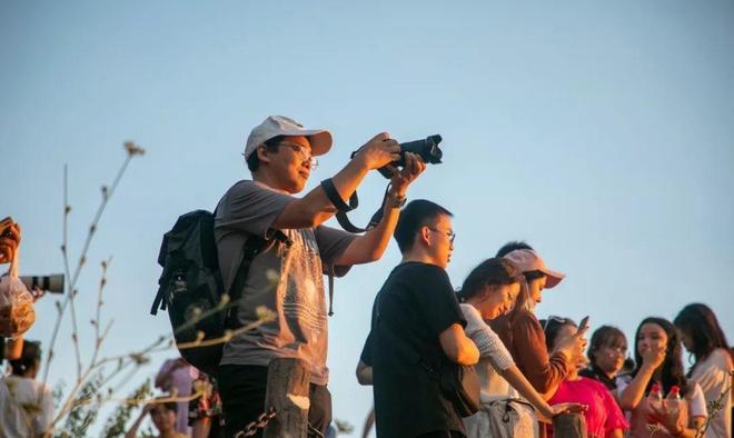 为什么有钱人越来越喜欢“跟团游”？五大好处很明智的选择！(图10)