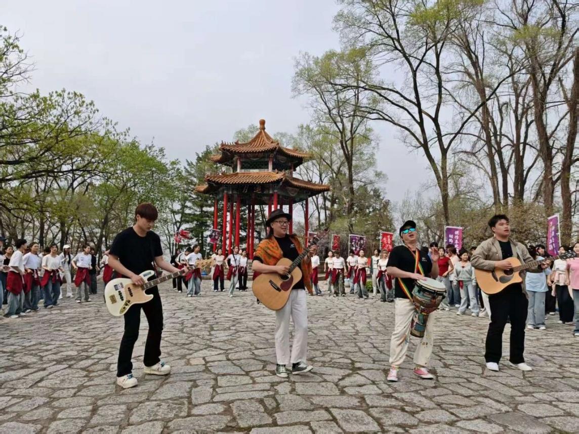 九游娱乐：踏青打卡正当时来抚顺萨尔浒尽享“诗与远方”(图3)